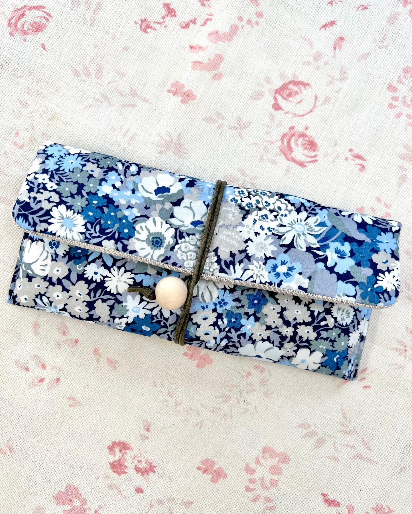 Bolsa de gafas gloriosa - Betsy Butterfly Liberty of London