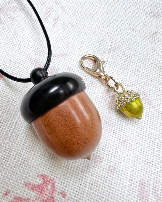 Secret Acorn Necklace - Green Acorn