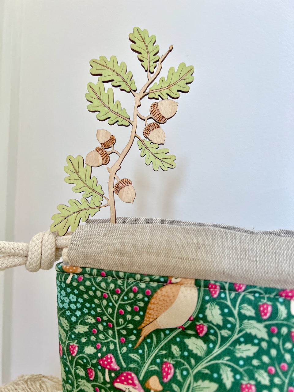 Drawstring Signature Project Bag & Wooden Oak Leaf - Tilda Green Bedtime Birds